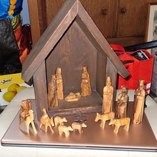 Vtg Hand Carved Olive Wood Nativity Set with Stable Holy Land Bethlehem 17 Pcs picture