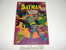 Batman #197 Comic DC 1967 4th SA Appearance Catwoman Batgirl picture
