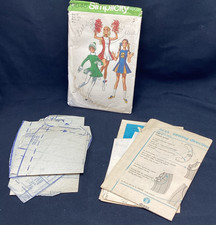 Vtg Simplicity Pattern Cheerleader Skater 9645 (mis 10/32/24)  picture