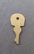 Vtg luggage suitcase key INTERPUR, 1.5