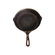 Griswold No 8 Size Skillet Small Block Logo Cast Iron Fry Pan Sits Flat picture