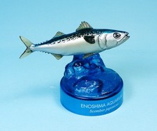 Kaiyodo Enoshima Aquarium Pacific chub mackerel bottle cap mini Figure US seller picture