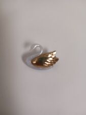 Vintage AVON SWAN LUCITE & Gold Tone Pin Brooch 1 1/4