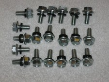 International Farmall IH Hood Bolt Set 200 230 240 330 340 404 400 560 606 656 + picture