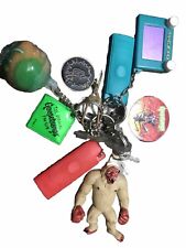 Goosebumps Vintage Keyring Abominable Snowman Mummy Hologram Etch A SketcH Chain picture