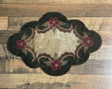 Vintage Needlework Embroidered French Knot Floral Pattern Scalloped Rug Doily picture
