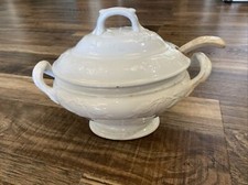 Antique George Jones Ironstone Fuscia Pattern Soup Tureen, Cover, Ladle c. 1851 picture