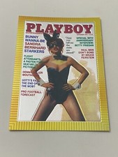 1995 Sports Time Inc Playboy Cover Chromium #92 Sandra Bernhard - September 1992 picture