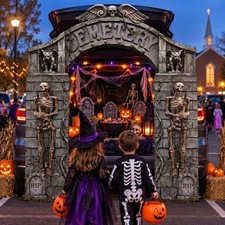 7 Pcs Halloween Cemetery Archway Tombstones Skeleton Set – Spooky Party Decor picture