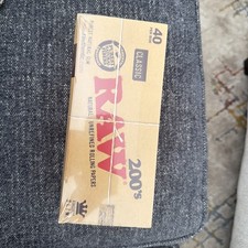 3X PACKS RAW 200's Classic KING SIZE SLIM - FLAT PACK - Uncreased Rolling papers picture