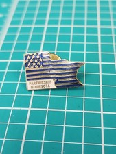 Vtg Partnership Minnesota Logo Gold Tone Lapel Pin picture
