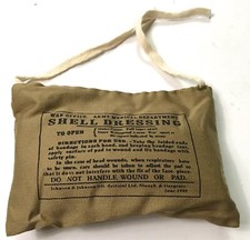  WWII BRITISH & US ISSUE MEDIC MEDICAL FIRST AID FIELD DRESSING BANDAGE picture