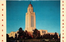 Lincoln Nebraska State Capitol Building Vtg NE Postcard View Unused picture