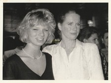 Liv Ullman & Daughter : Norwegian actress B/W Press Photo 8