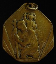 Vintage Saint Christopher Medal Jesus Catholic Patron Saint of Travelers picture