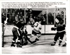 CGE5 Wire Photo RED WINGS GORDIE HOWE MARCEL PRONOVOST BLACK HAWKS PIERRE PILOTE picture