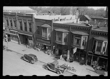 Photo:[Untitled photo, possibly related to: Newton, Iowa] picture