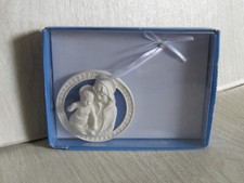 Roman Inc Madonna & Child Porcelain Jasper Ornament Crib Medal Religious READ picture
