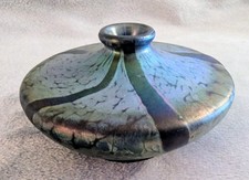 BEAUTIFUL IRIDESCENT ROUND DECORATIVE GLASS VASE 4