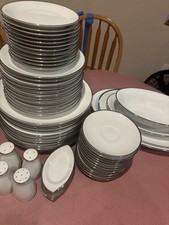 Noritake Silverdale Fine China- 95 Piece Set #5594 picture