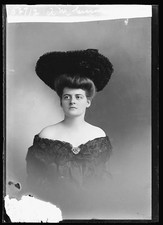 Photo:A.M. Gunn Portrait Woman in Large Hat c1903-1905 picture