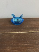 Vintage L E Smith Hen On A Nest Scalloped Edges Miniature Salt Cellar picture
