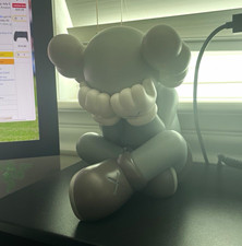 KAWS Separated Companion Limited Edition Gray Plastic Art Toy Figure 2020 picture