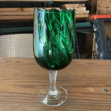 Emerald Green Stemmed Glass Wine/Water Goblet Twisted Optic Beautiful picture