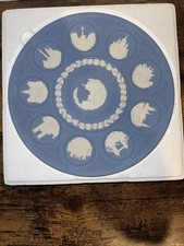 WEDGWOOD Jasperware Vintage 10th Anniversary Plate Featuring Windsor  Castle Etc picture