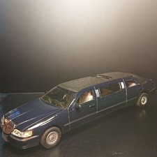 [KINSMART] 1999 Lincoln Town Car Limousine 0103 picture