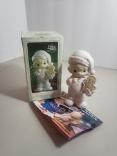 Precious Moments - Wishing You the Sweetest Christmas - Figurine #530166 w box picture