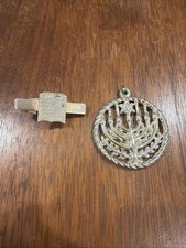 Vintage Ten Commandments Torah Jewish Hebrew Tie Pin & Menorah Pendant picture