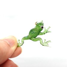 Hand Blown Glass Frog Figurine Green 1.5