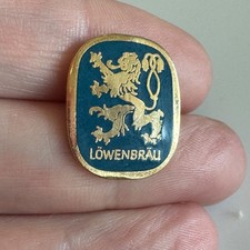 Lowenbrau Löwenbräu Beer Lion Crest Enamel Lapel Pin German Tie Tack Vintage picture
