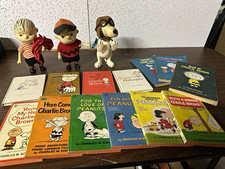 ORIGINAL 1960s PEANUTS COLLECTION — 16 VINTAGE ITEMS picture