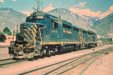 Rio Grande Railroad GP30 Locomotive #3008 - Provo, Utah Original 35mm Slide picture