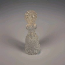 Vintage Intricate Cut Crystal Floral Decanter w Stopper 11