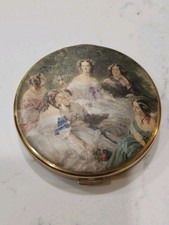 Vintage Stratton Compact Soft Cover Gold Tone 2 7/8