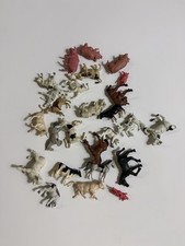 VINTAGE FARM ANIMALS Lot Of 25 ERTL Horses Pigs Cows picture