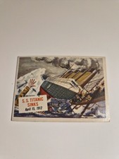 1954 Topps Scoop #17 SS Titanic Sinks Famous Disaster Vintage EX+ picture