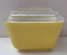 Vtg Pyrex Yellow Small Refrigerator Dish w/Lid, 501B 1-1/2 Cup Retro Kitchenware picture