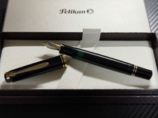 Excellent Condition Pelikan Souverän M800 Black M Medium Nib Fountain Pen picture