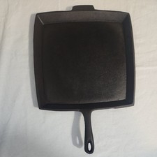 Vintage BSR Century Series No. 11 BG Square Cast Iron Breakfast Griddle 11.25