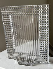 Baccarat EYE Photo Frame Crystal Picture Stand 9 1/4” Tall 5 X 7” Picture W/ Box picture