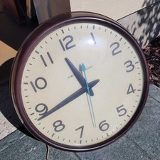 Vintage General Electric GE 2915C Industrial Schoolhouse Wall Clock – Working – picture
