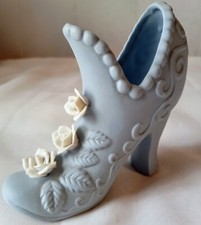 Vtg. UCGC Blue Porcelain Victorian Boot Shoe Vase Planter White Roses #R.  NH#2 picture