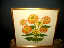 MID CENTURY RETRO NEEDLEPOINT PICTURE DAISIES GILT SQUARE FRAME 1960s VINTAGE picture