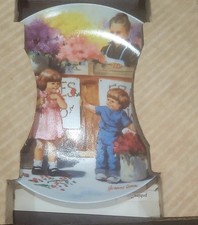 THE FLOWER ARRANGEMENT 1986 Edwin M Knowles Collector Plate By Jeanne Downs BOX picture