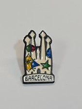 Barcelona Spain La Sagrada Familiar Stylized Design Souvenir Souvenir Lapel Pin picture