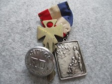 VINTAGE FDNY FIREMAN MEMORABILIA - COLLECTIBLES  (LOT OF 3) picture